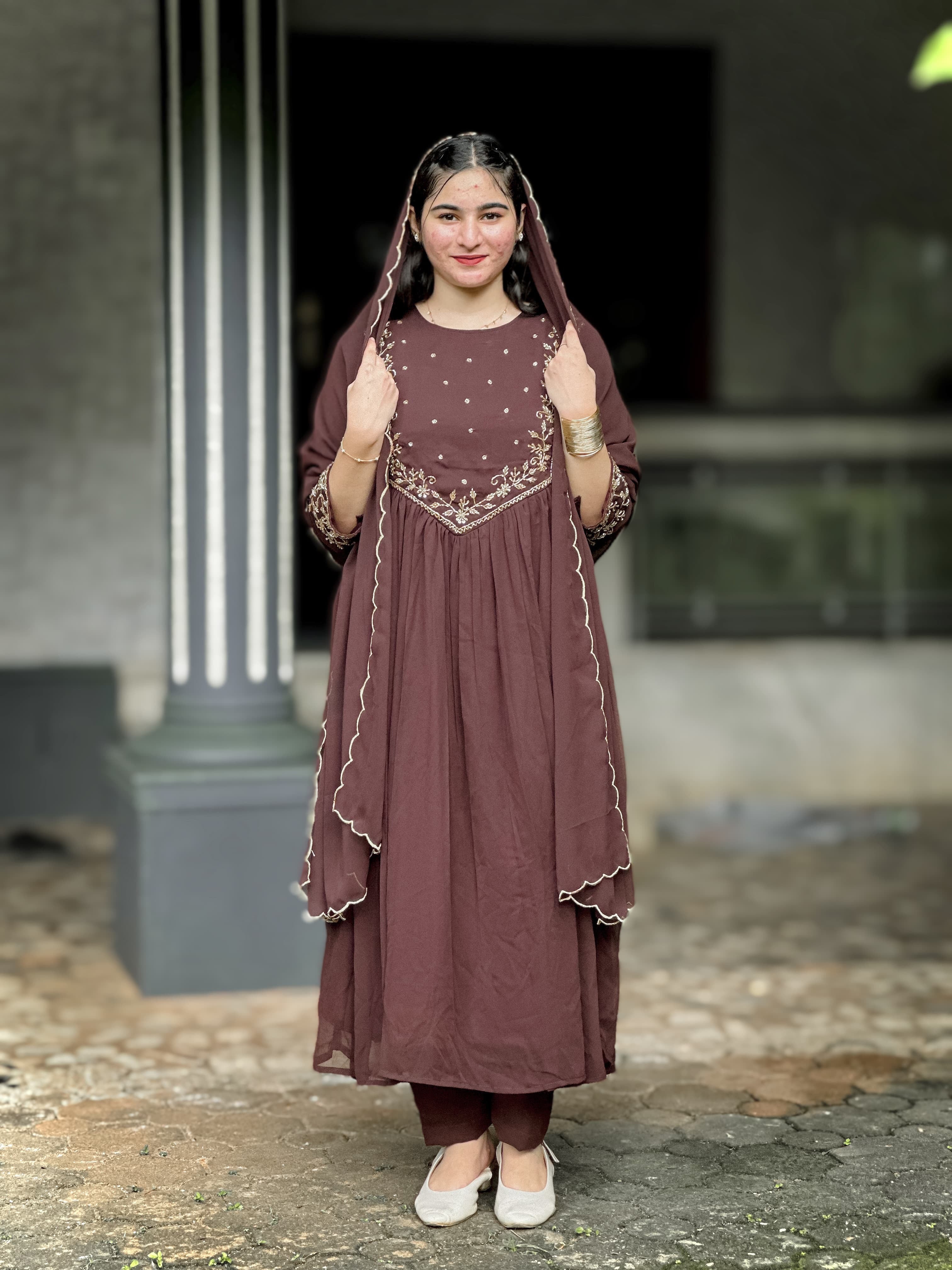 Salwar suit