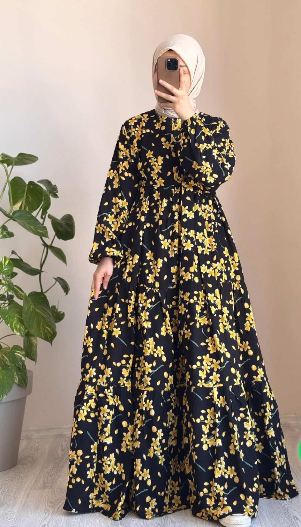 YELLOW SPRING GOWN