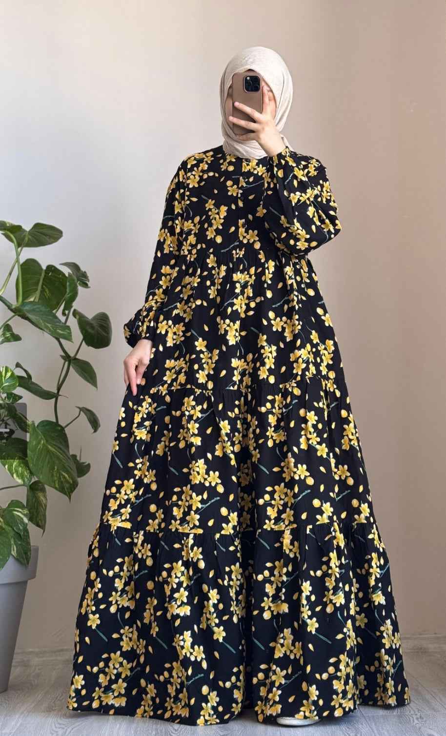 YELLOW SPRING GOWN