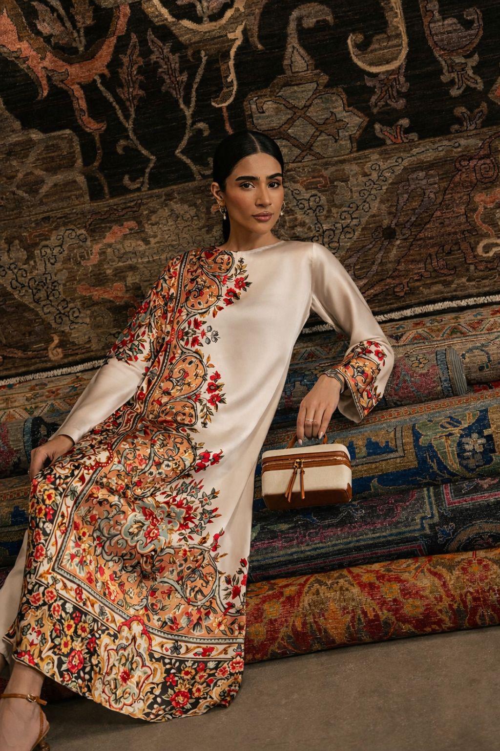 Noor-e-Kashmir Kurta Set