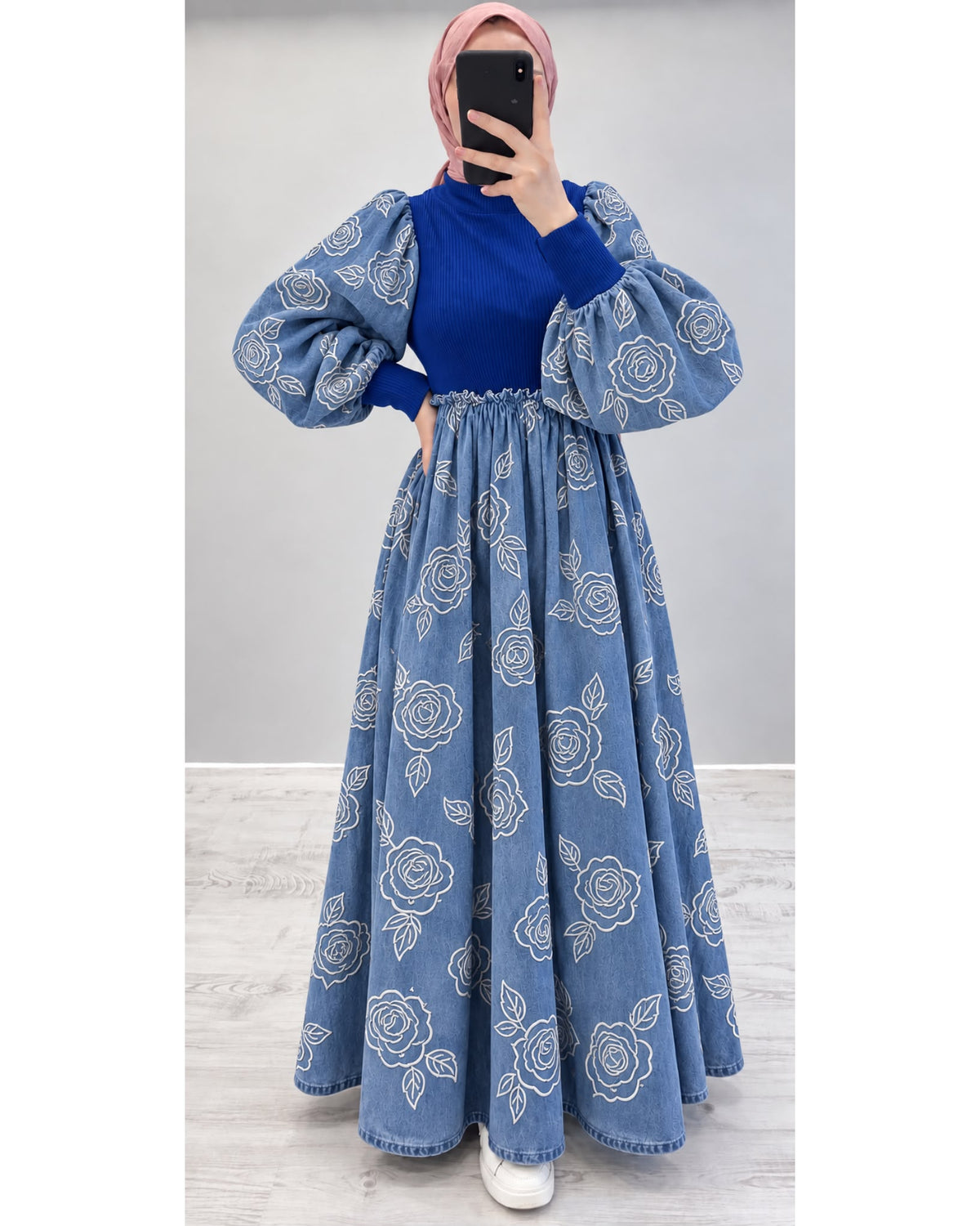 DENIM BLOOM RIBBED SLEEVE GOWN